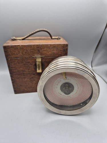 Vintage pigeon clock wooden - vintage,