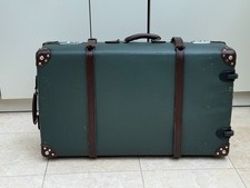 Rare Globetrotter large two wheel check-in suitcase Harrods Buckingham Green