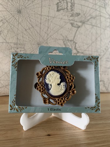 Vintage blue and cream - blue,