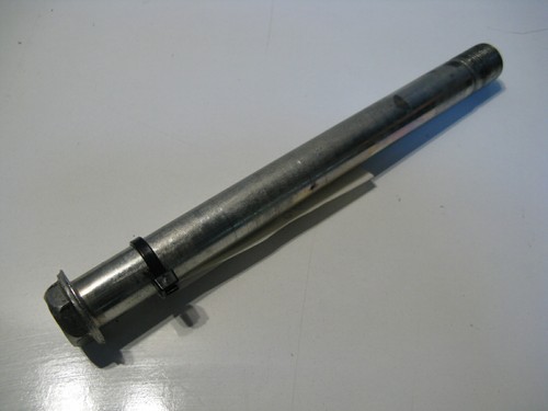 Swingarm thru axle - swingarm,