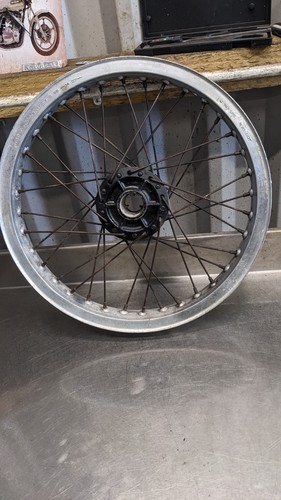 Honda cb250rs front wheel - cb250rs,