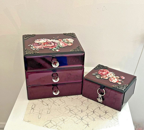 Mirrored glass jewellery - mirrored,
