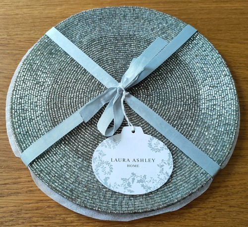 Laura ashley set - laura,