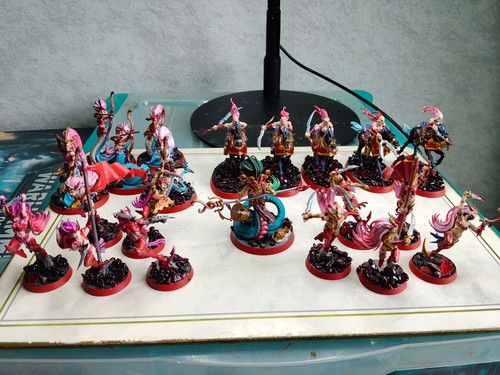 Painted spearhead daughters - -,