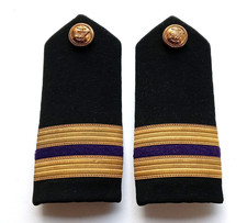 Matching Pair Shaw Savill & Albion line 3rd Engineer Shoulder Boards & Buttons