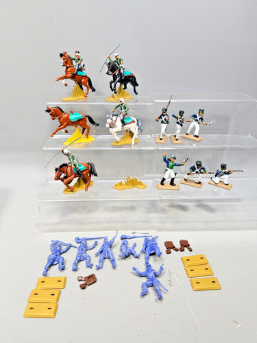 Dsg plastic toy soldiers - plastic,