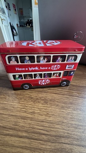 Kitkat london bus tin nestlé - bus,