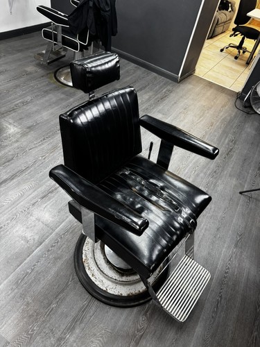 Belmont dainty barber chair - dainty,