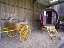 Photo 6x4 Bow top wagon