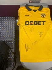 Wolves 25/26 Home Shirt Signed