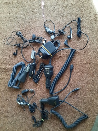 Old phone accessory bundle - 9,