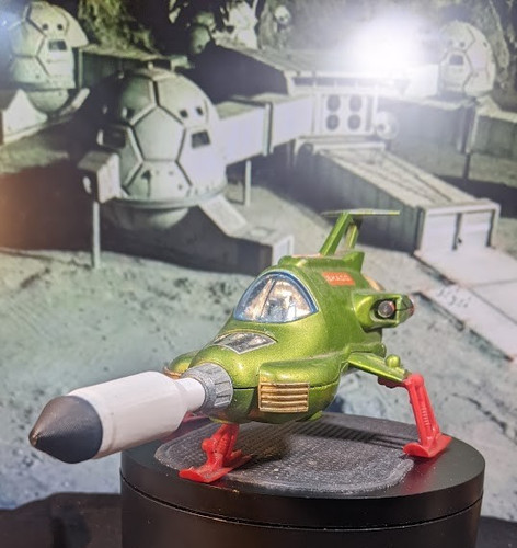 Vintage dinky toys ufo shado - vintage,