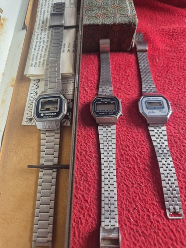 Three vintage retro digital - three,