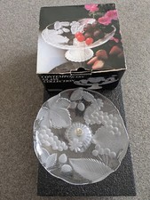Soga Glass Medium Plate On