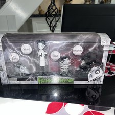 BNIB 2012 Disney Store
