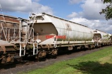 PHOTO  JIA BOGIE COVERED POWDER WAGON NO 33 70 9292 212-5 OF TIPHOOK RAIL AND LE