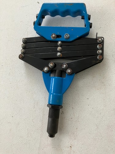 Lazy tong riveter pop - lazy,