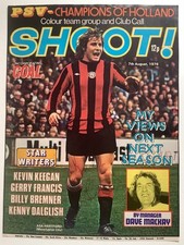 Asa Hartford Manchester City Signed Shoot Magazine 1976 Front Cover