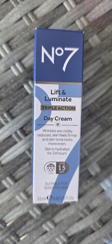 No7 lift luminate triple - lift,