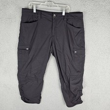 Eddie Bauer Capri Cargo Pants