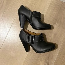 SoftShoe by Medicus Black