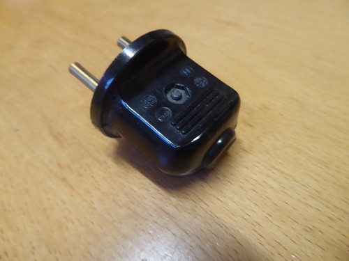 Vintage black pin bakelite - 2,