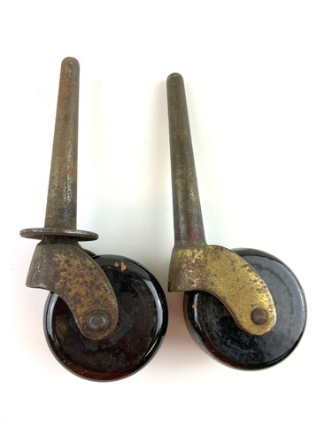 Vtg pair lg ceramic - pair,