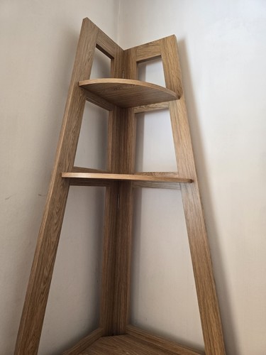 Next wood triangle - next,