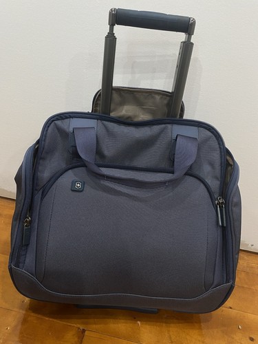 Victorinox traveler blue - traveler, 15”