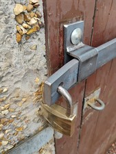 SLIDE/SWIVEL IN SECURITY BAR