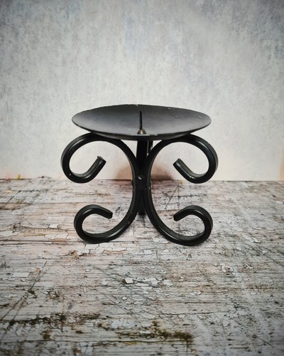 Black metal pillar - black,