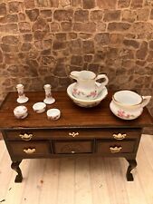 Dolls House 1/12 Scale