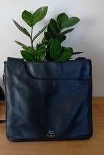 Radley pocket Large black Crossbody/Shoulder bag in used condition.Black