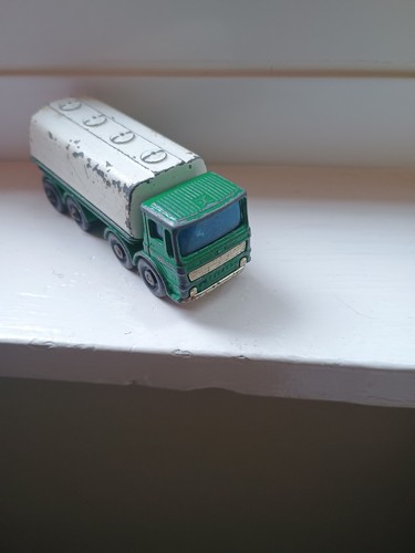 Matchbox lesney petrol tanker - lesney,