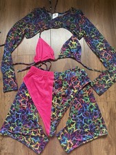 8/10 Funky Rave Outfit