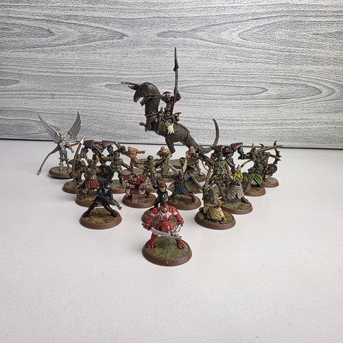 Heroscape figure bundle - heroscape,
