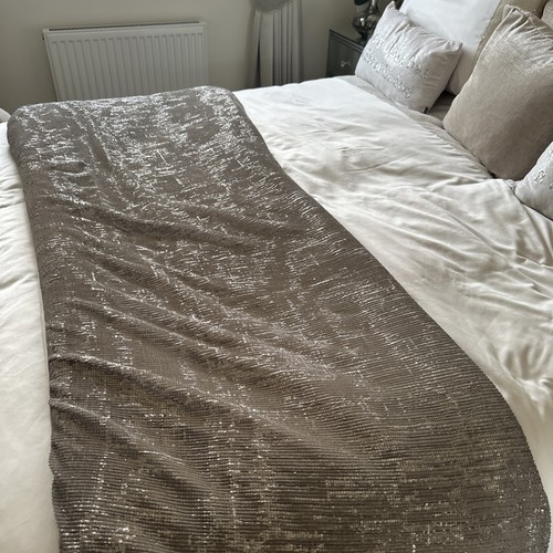Kylie minogue collection throw - collection,