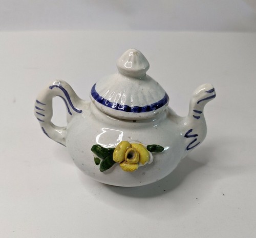 Capodimonte mini teapot yellow - capodimonte,