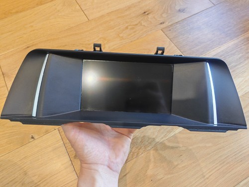 Bmw series f10 f11 central - series,
