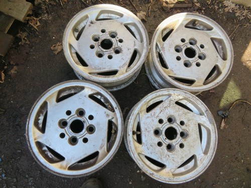 Ford xr2 alloy - , wheels