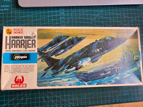 Hasegawa scale hawker - 1/72,