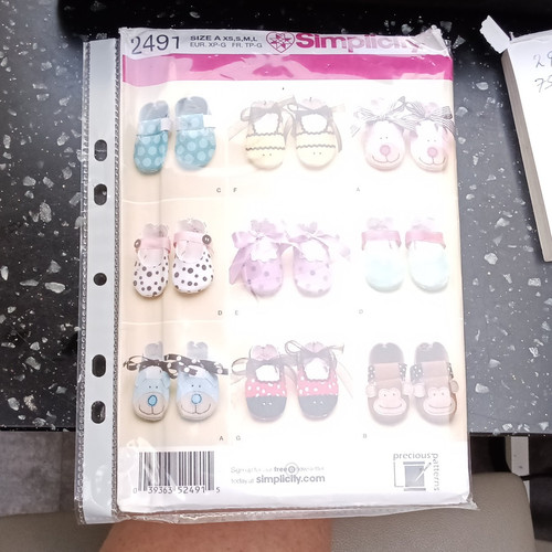Simplicity 2491 uncut baby - simplicity,