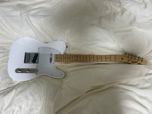Squier fender telecaster - by,