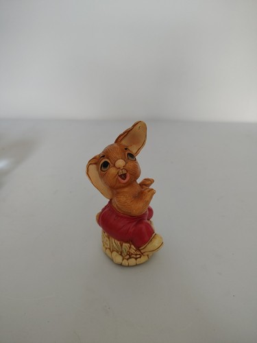 Vintage pendelfin bunny rabbit - vintage,