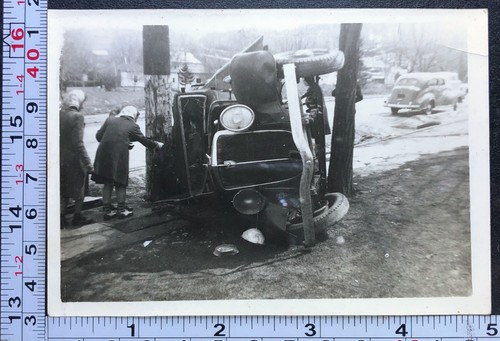 Automobile accident hits - accident, pole