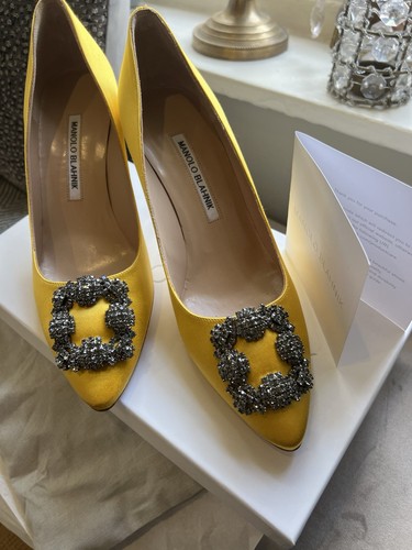 Manolo blahnik hangisi yellow - blahnik,