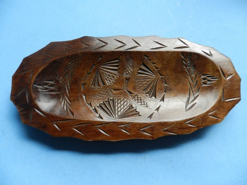 Chip carving tray dish 27cm - chip,