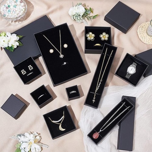 Jewellery box black ring - box,