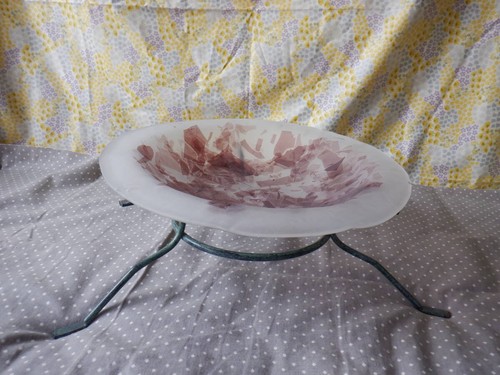 Glass bowl with pedestal - f7,