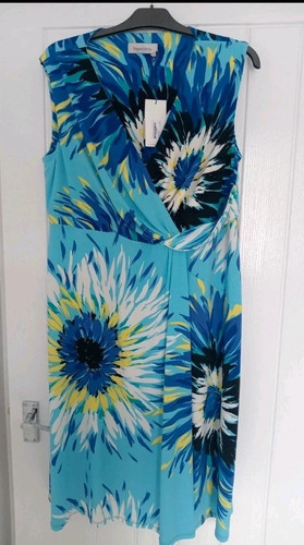 Pepperberry size curvy - size, 18
